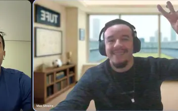 Aula ao vivo da TUFE em videochamada